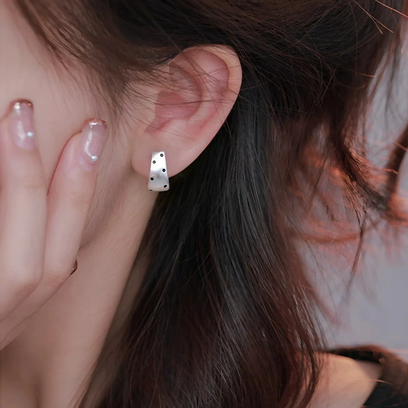 Point U-shaped Earring