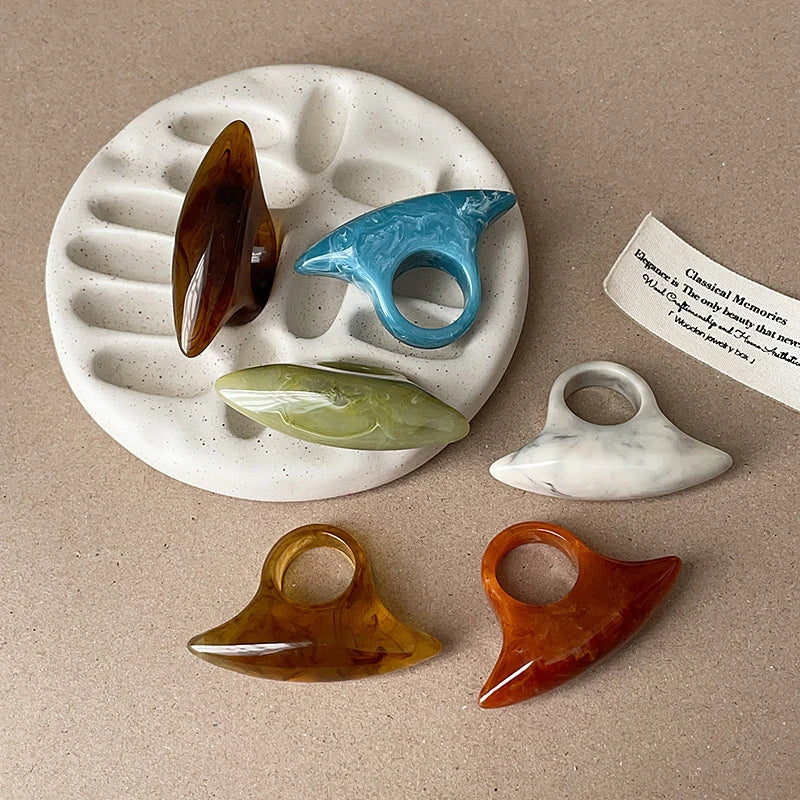 irregular resin blend ring