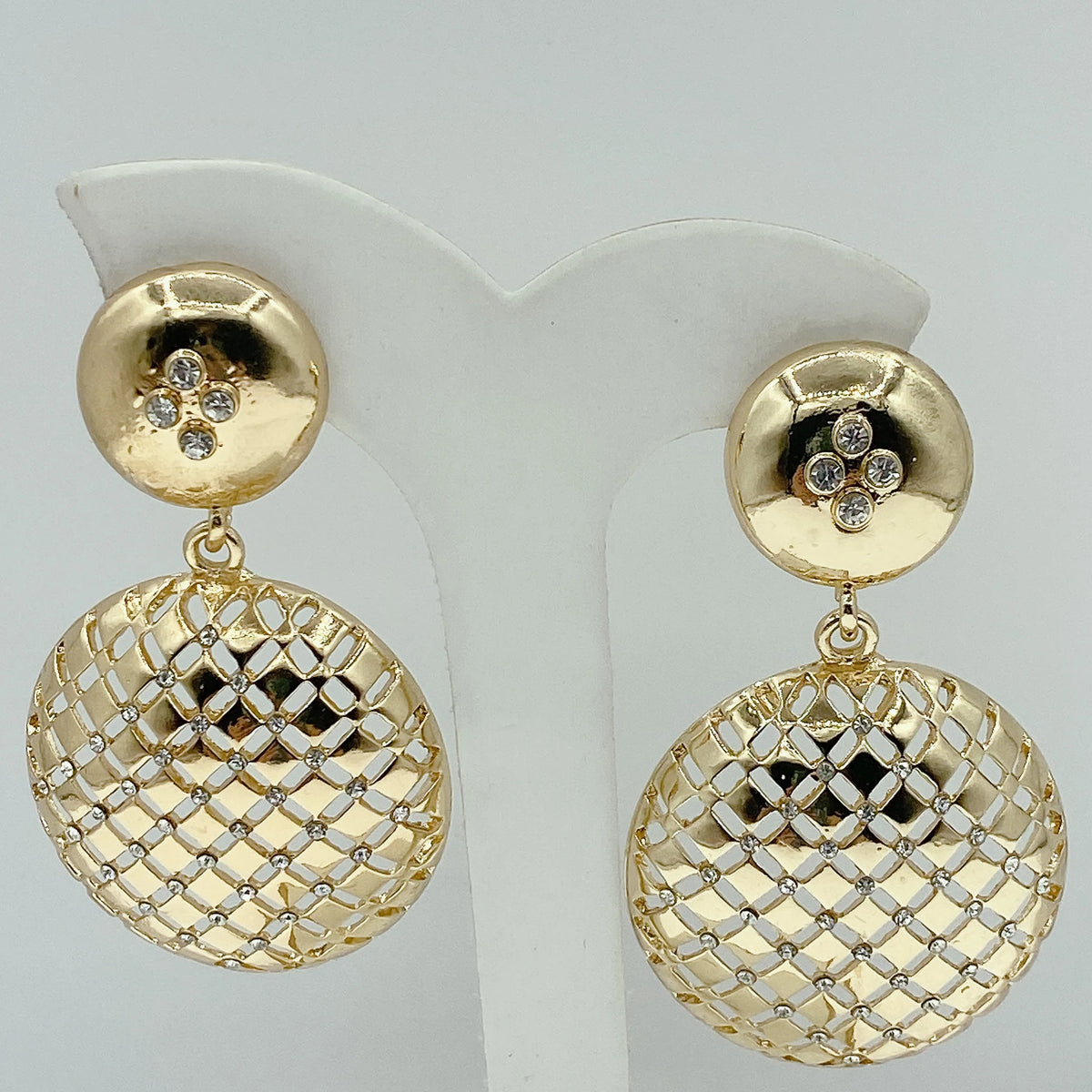 Women Earring Round Cutout