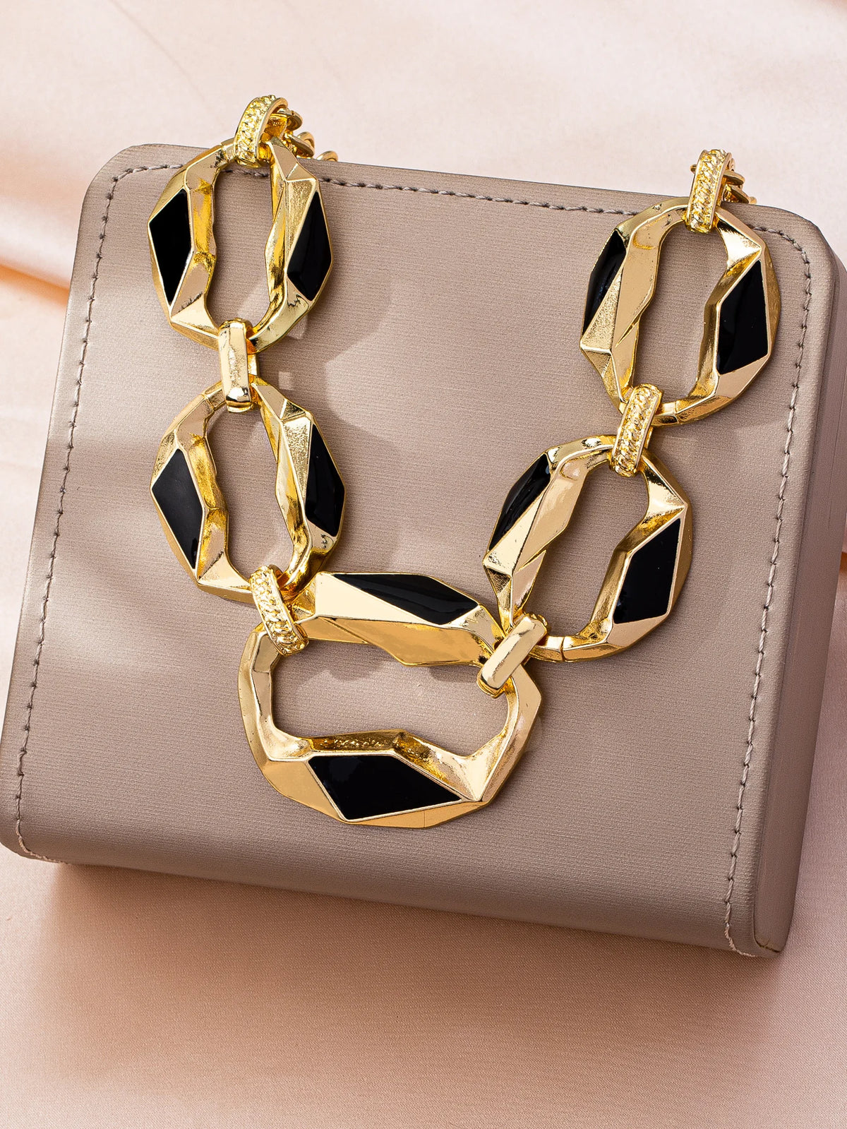 High-End Geometric Necklace
