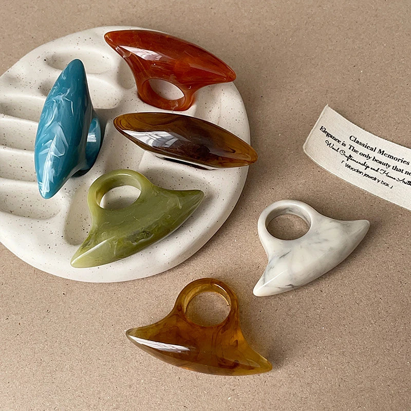 irregular resin blend ring