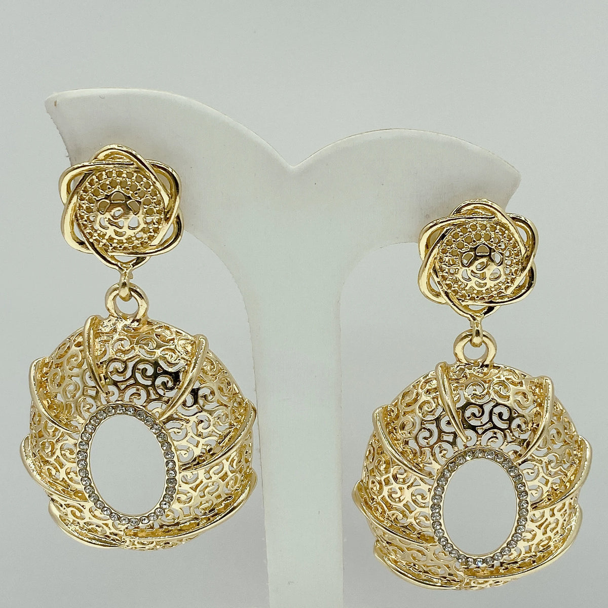 Women Earring Round Cutout