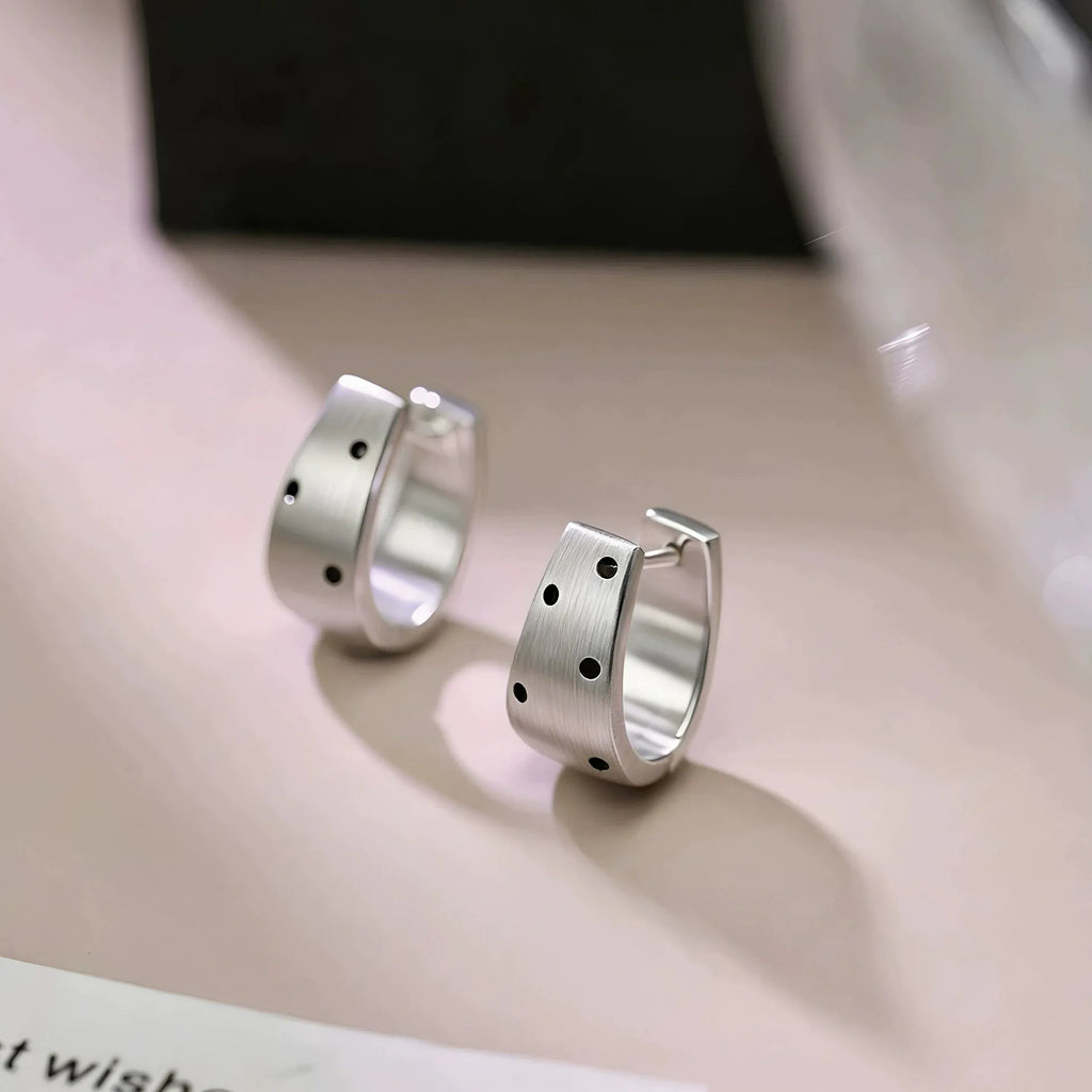 Point U-shaped Earring