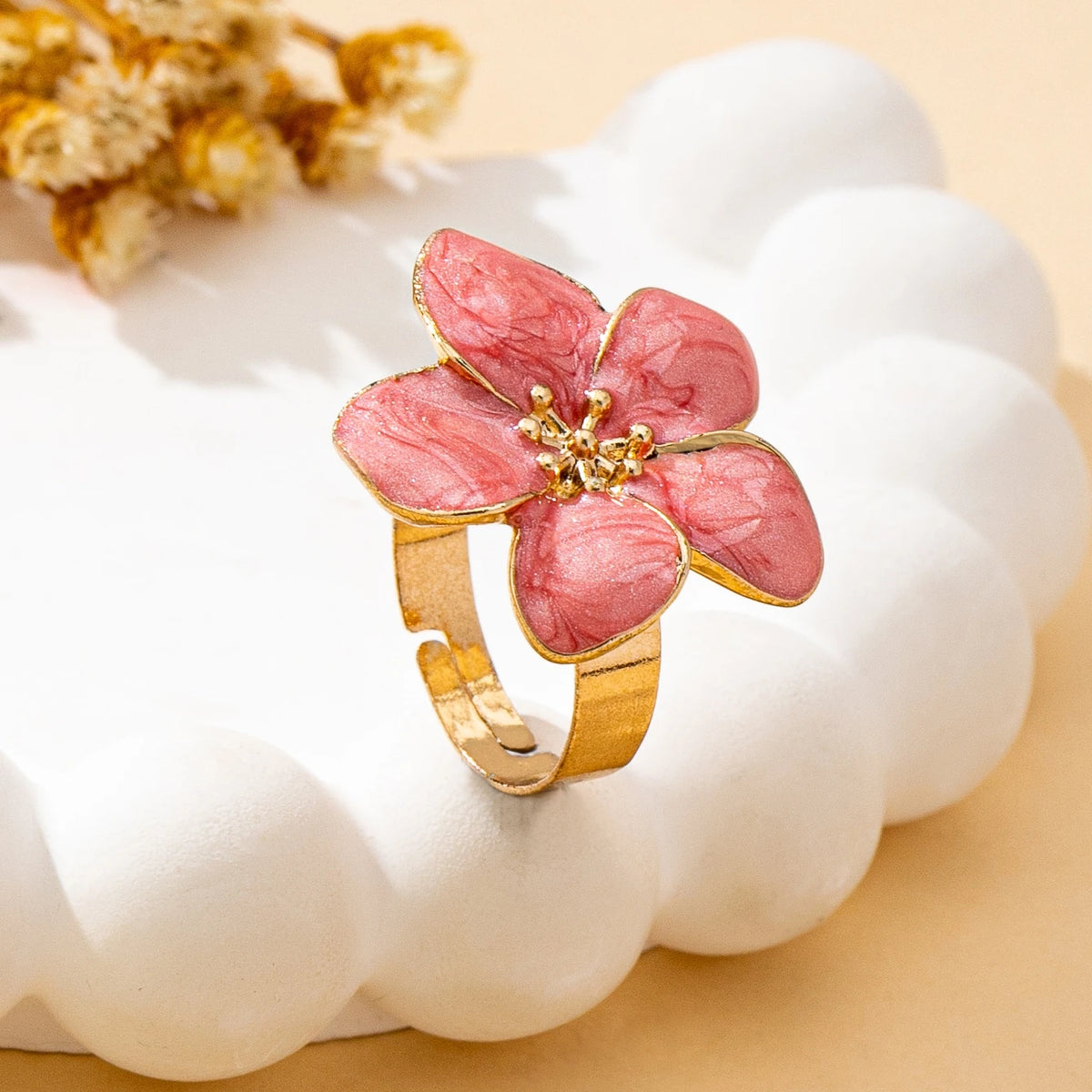 A Women's Ring in the Shape