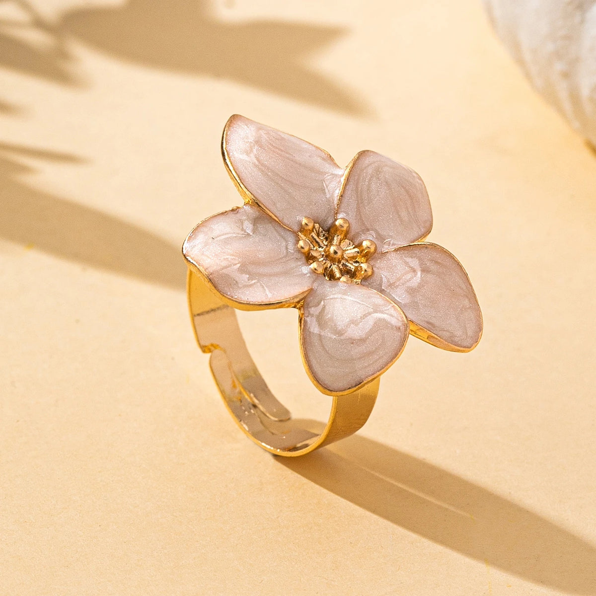 A Women's Ring in the Shape